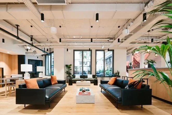 Coworking · 1 à 450 postes · rue du Colisée, Paris 8e — photo 6/6