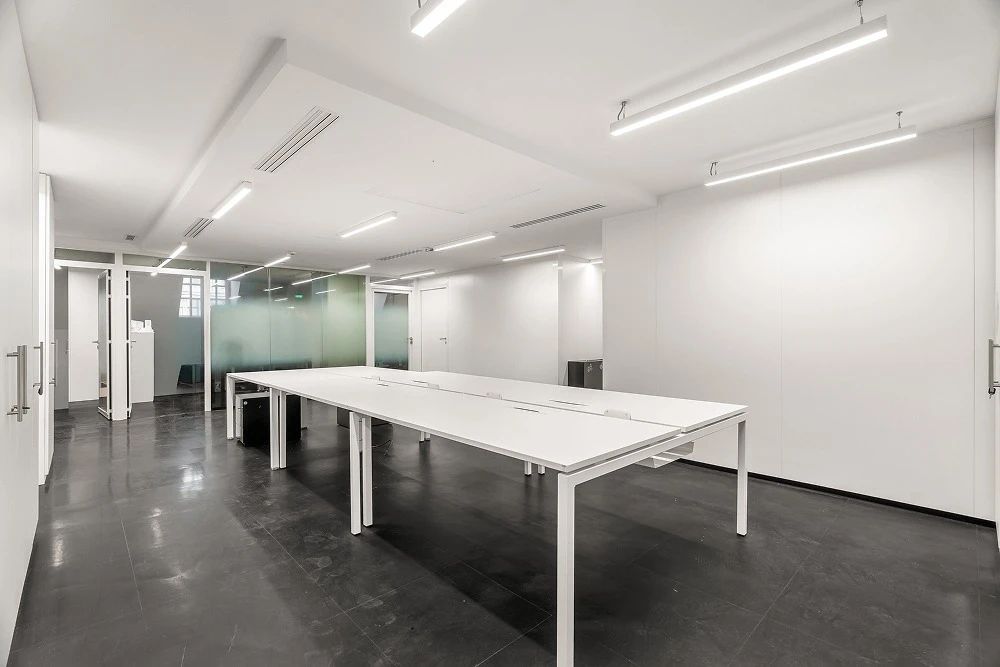 Bureau opéré · 12 à 18 postes · avenue Hoche, Paris 8e — photo 8/25
