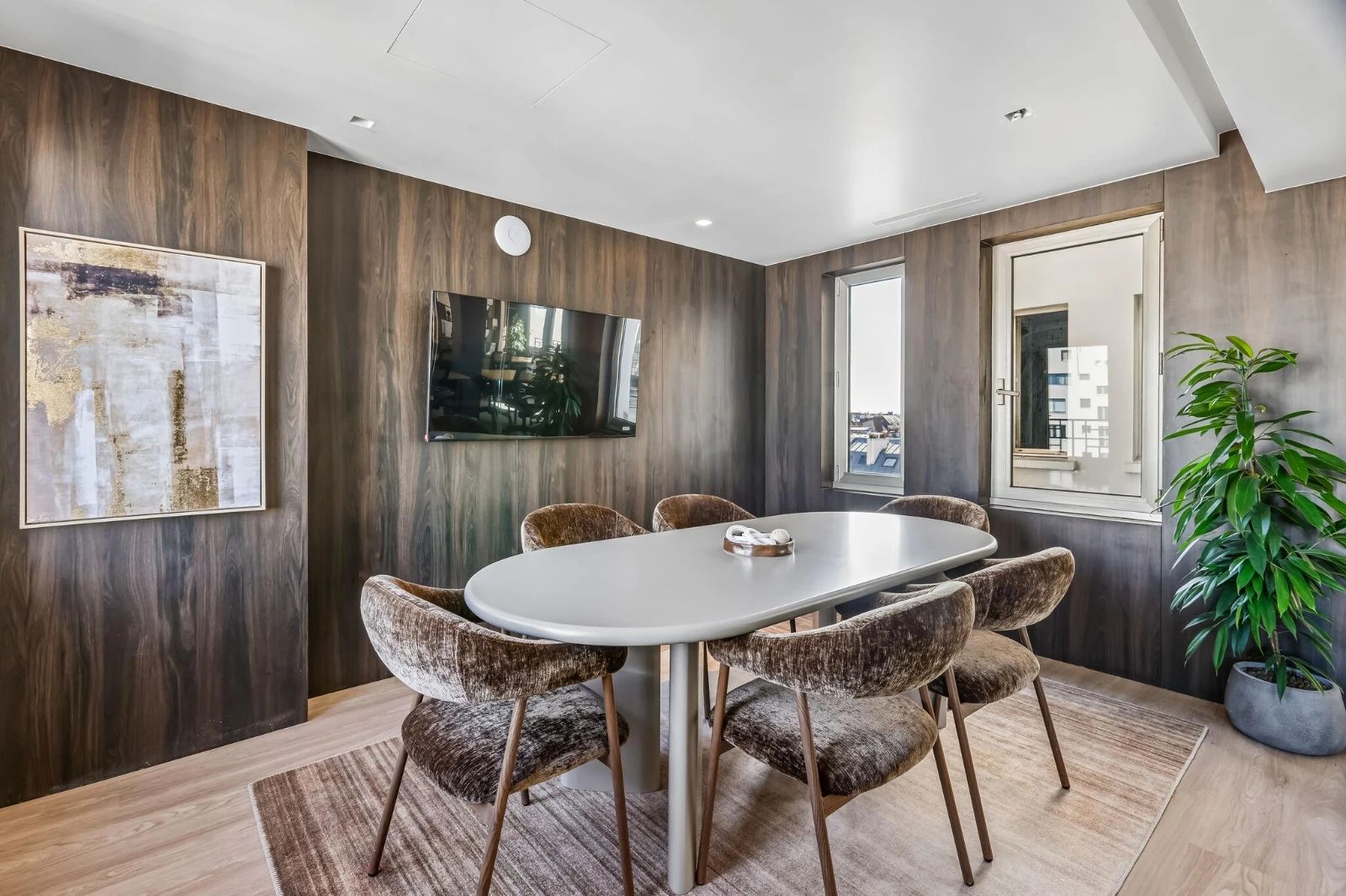 Bureau opéré · 55 à 62 postes · rue d'Hauteville, Paris 10e — photo 7/13