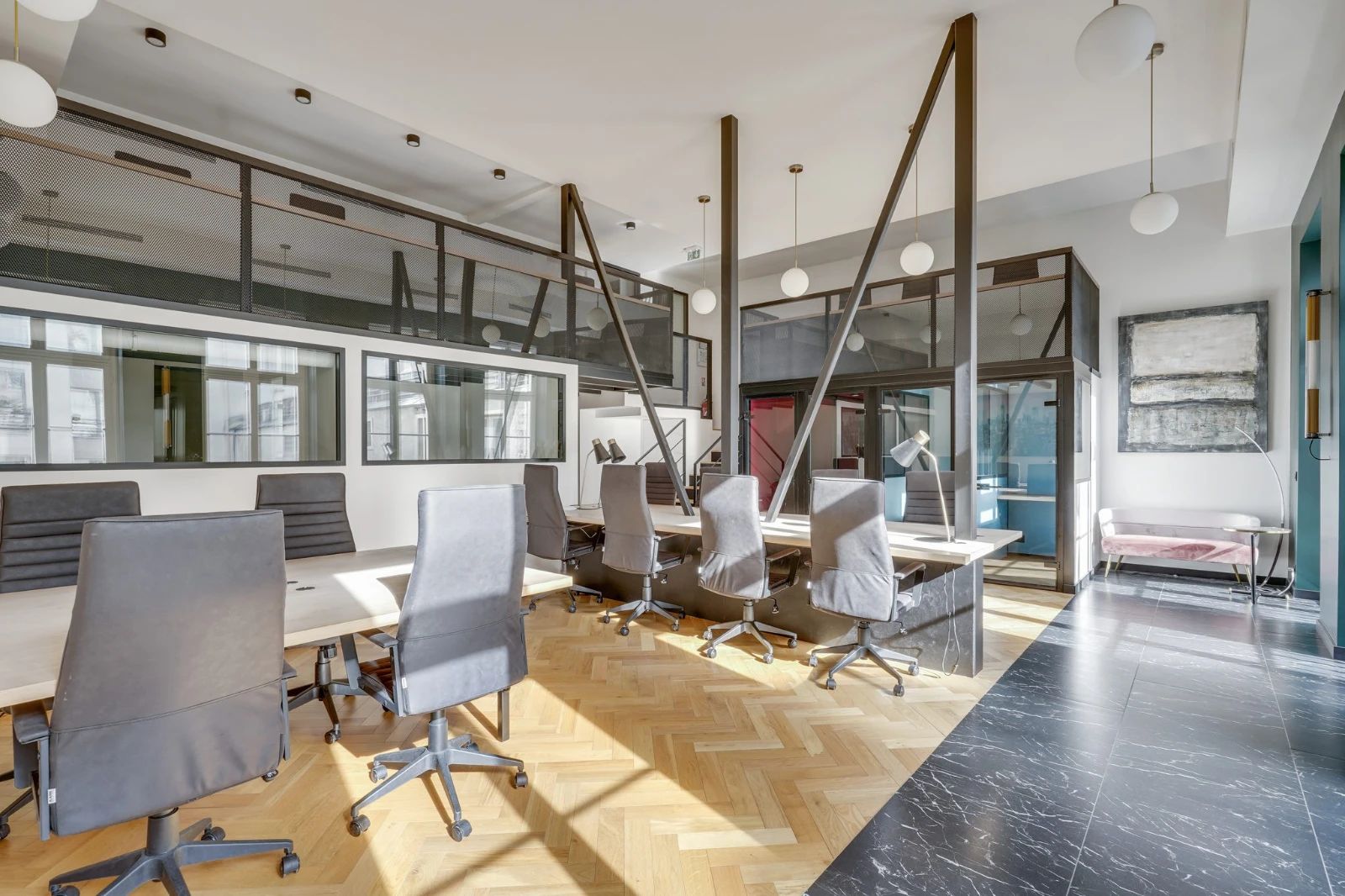 Bureau opéré · 30 à 35 postes · rue du Faubourg Saint-Martin, Paris 10e · 354 m² — photo 2/16