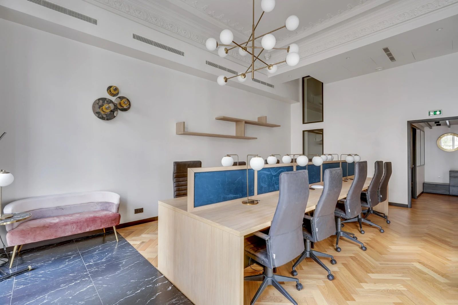 Bureau opéré · 30 à 35 postes · rue du Faubourg Saint-Martin, Paris 10e · 354 m² — photo 8/16