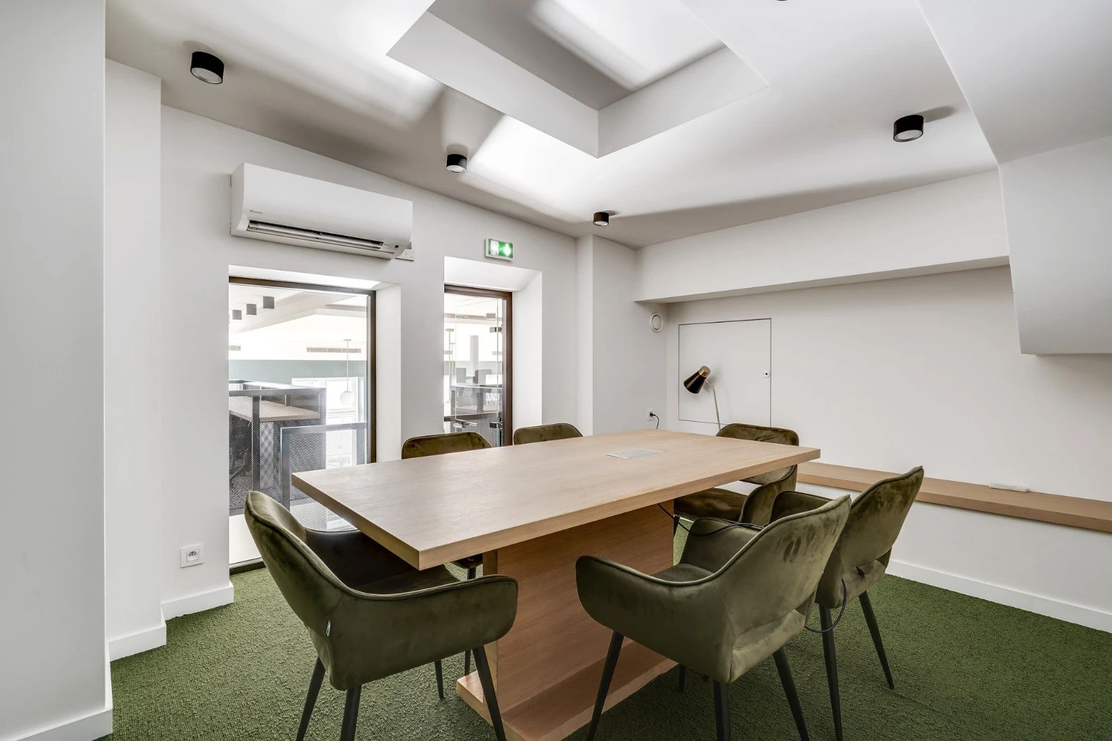 Bureau opéré · 30 à 35 postes · rue du Faubourg Saint-Martin, Paris 10e · 354 m² — photo 13/16
