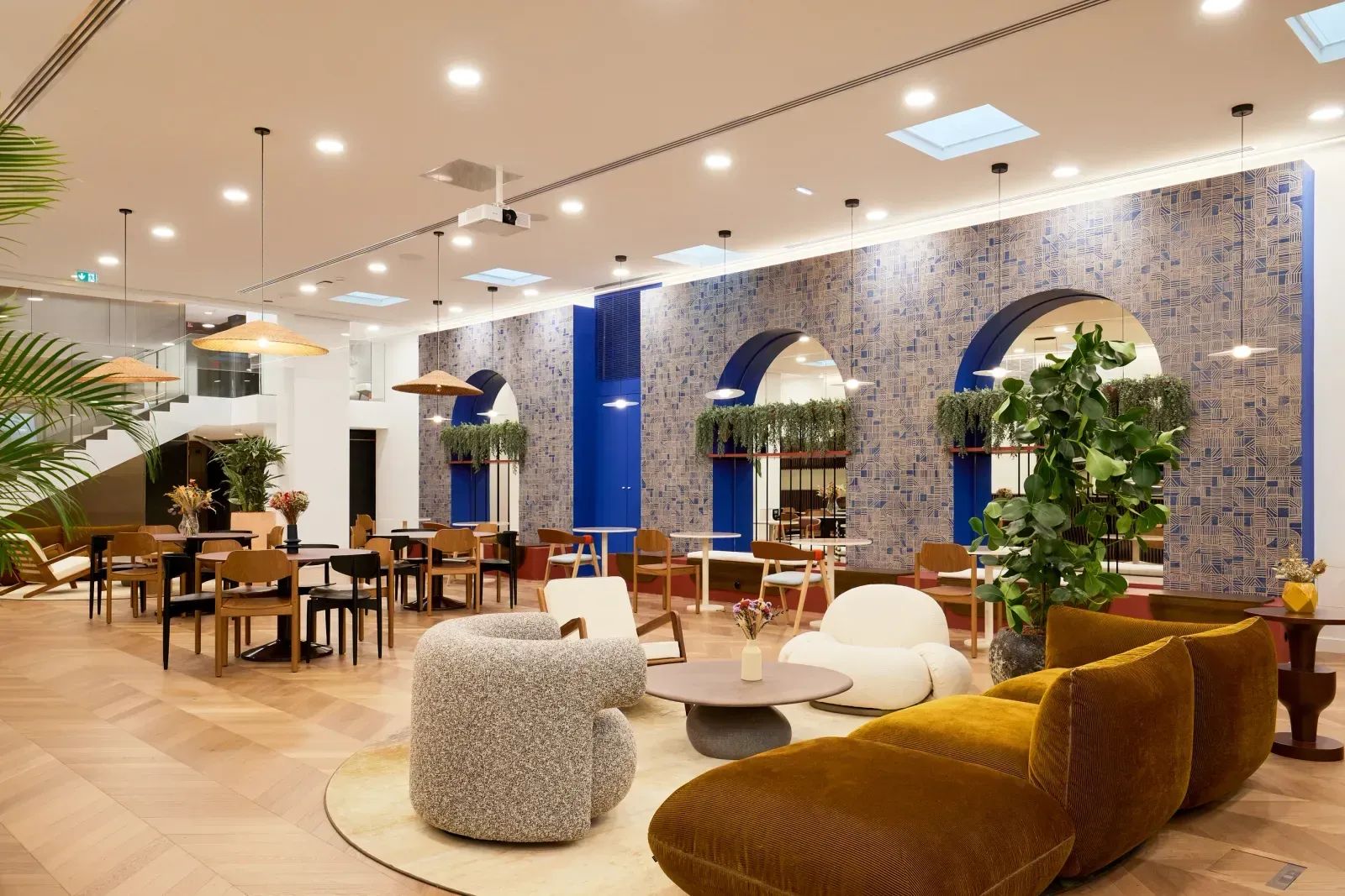 Coworking · 1 à 470 postes · rue de Trévise, Paris 9e — photo 2/6