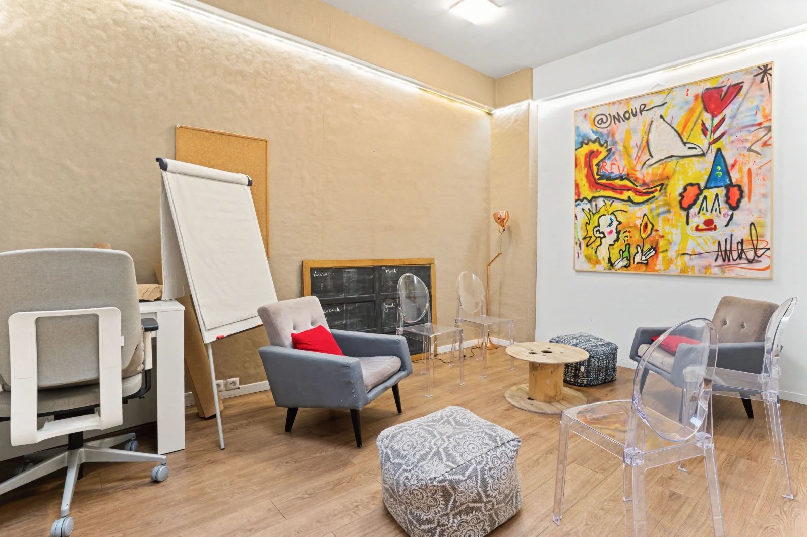 Bureau opéré · 15 à 20 postes · rue des Renaudes, Paris 17e — photo 4/6