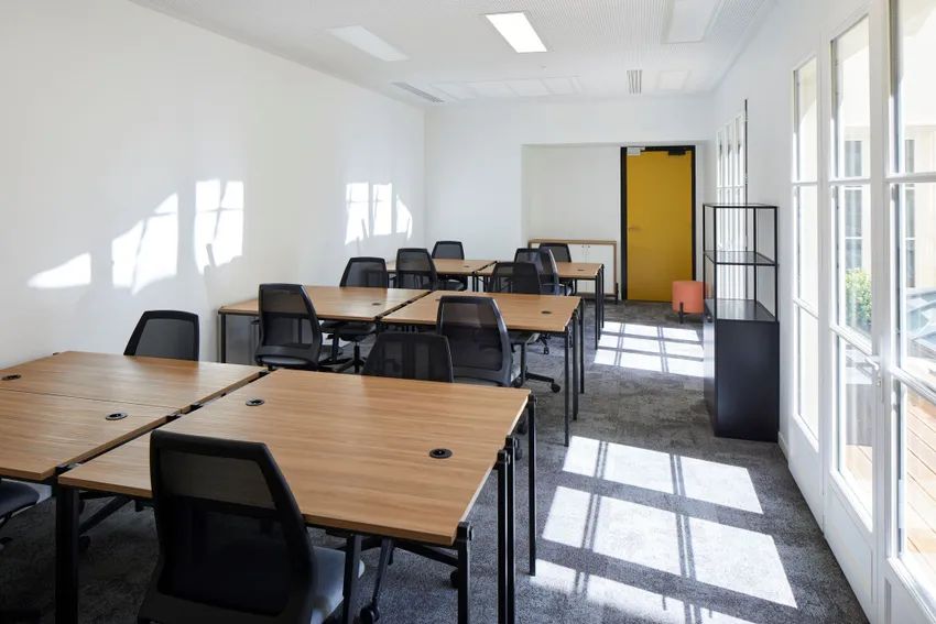 Coworking · 1 à 150 postes · rue de Calais, Paris 9e — photo 3/5