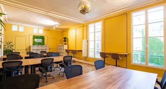 Bureau opéré · 12 à 18 postes · rue du Faubourg Poissonnière, Paris 10e · 93 m² — photo 2/6
