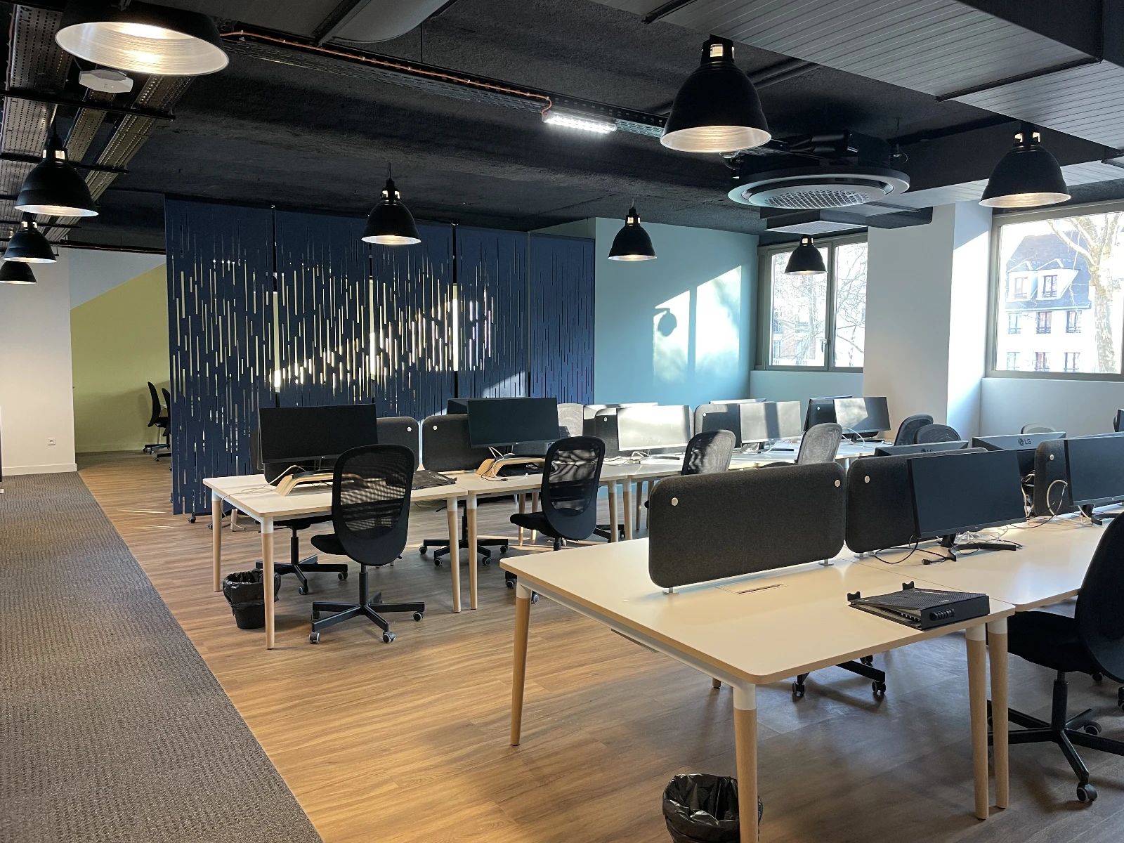 Bureau opéré · 16 à 32 postes · boulevard de Charonne, Paris 11e — photo 2/10