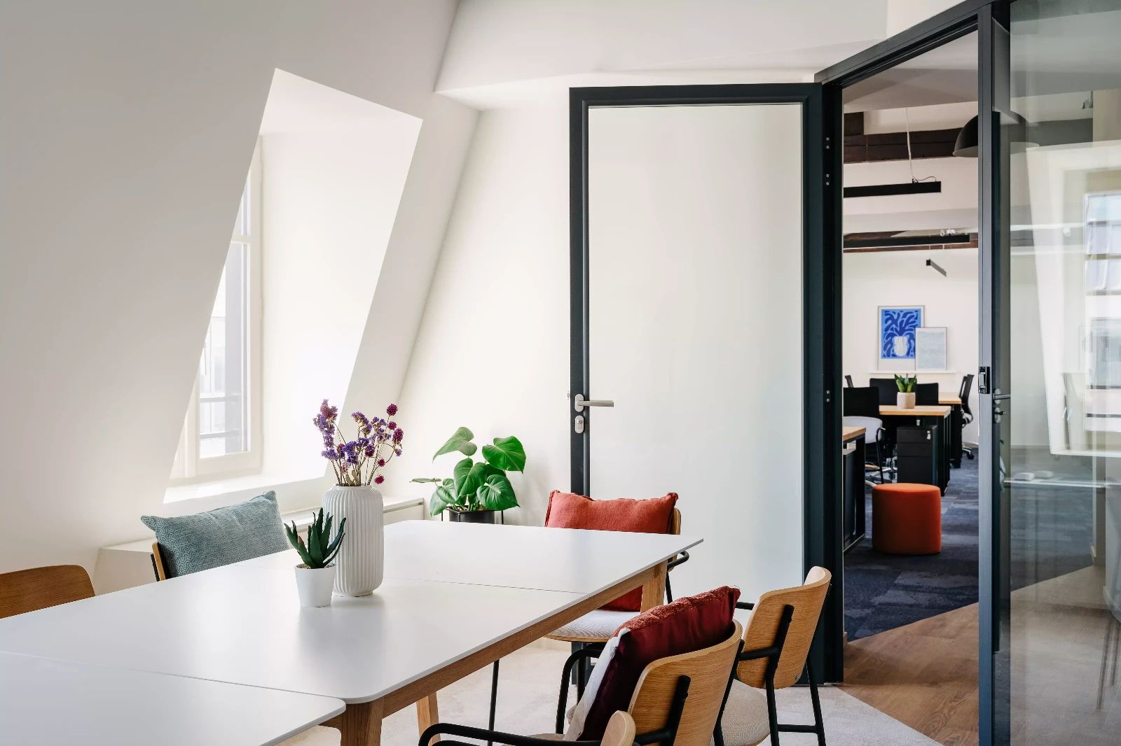 Bureau opéré · 75 à 80 postes · rue de Châteaudun, Paris 9e — photo 6/9