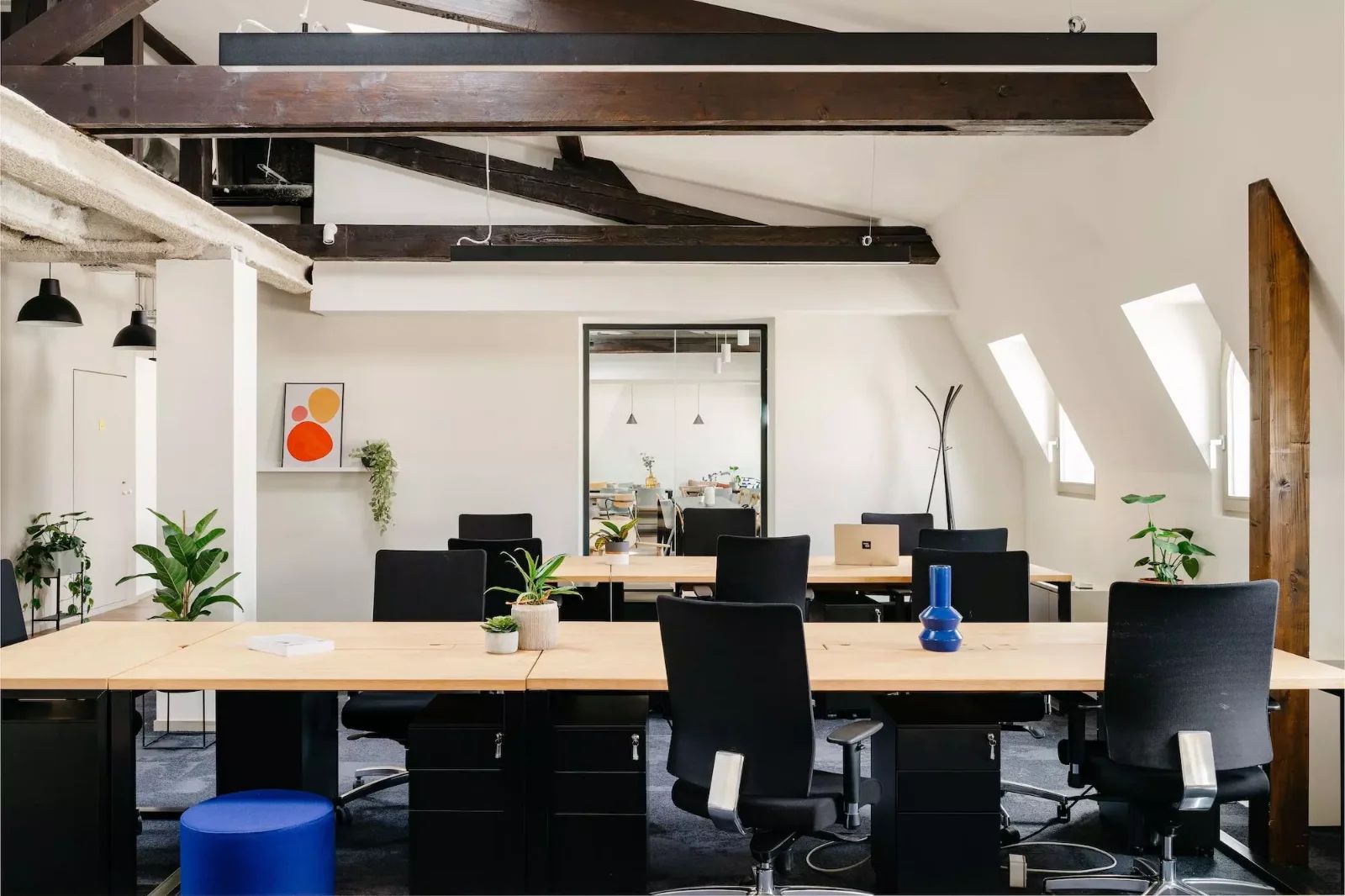 Bureau opéré · 75 à 80 postes · rue de Châteaudun, Paris 9e — photo 7/9