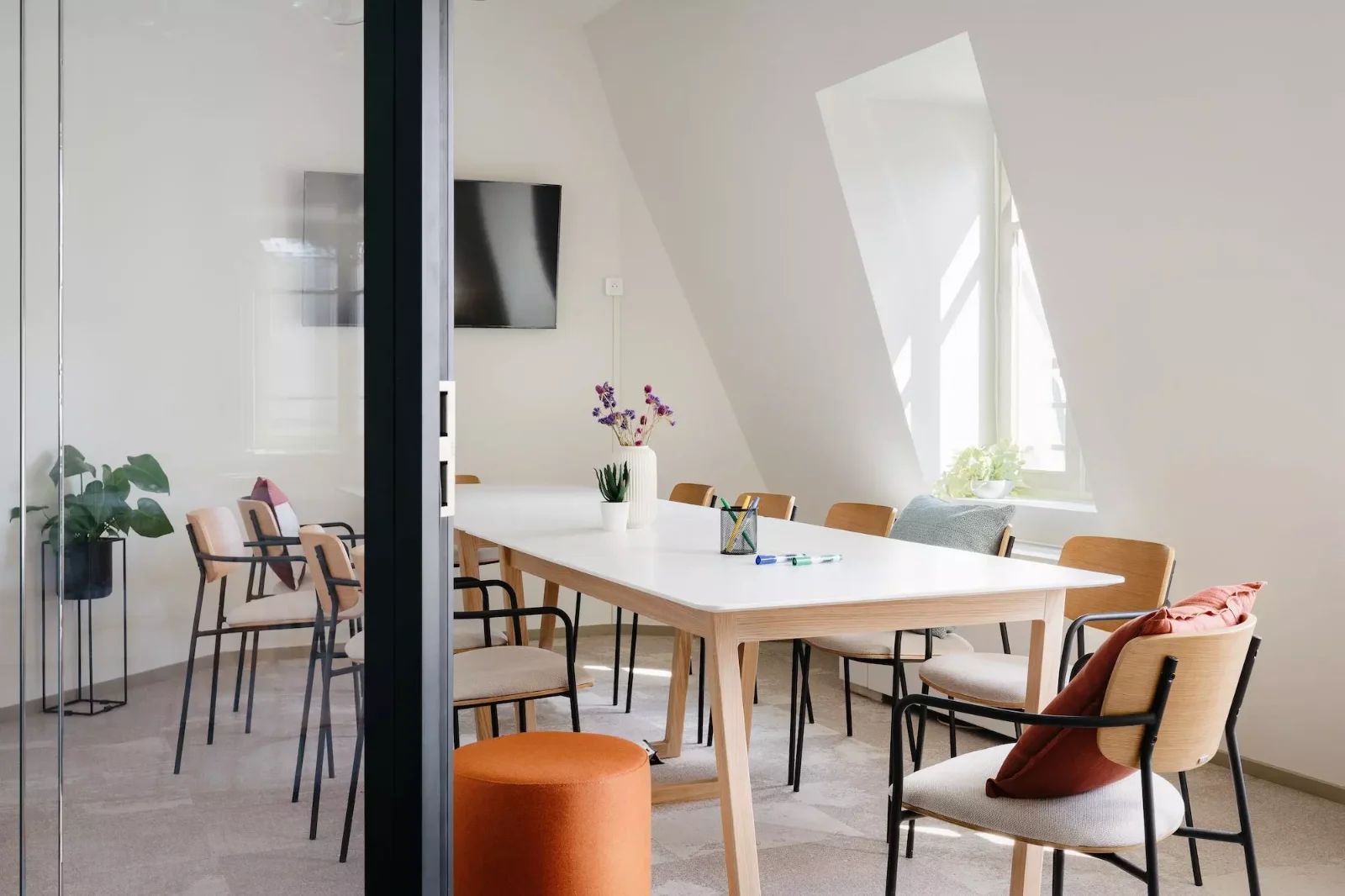 Bureau opéré · 75 à 80 postes · rue de Châteaudun, Paris 9e — photo 8/9