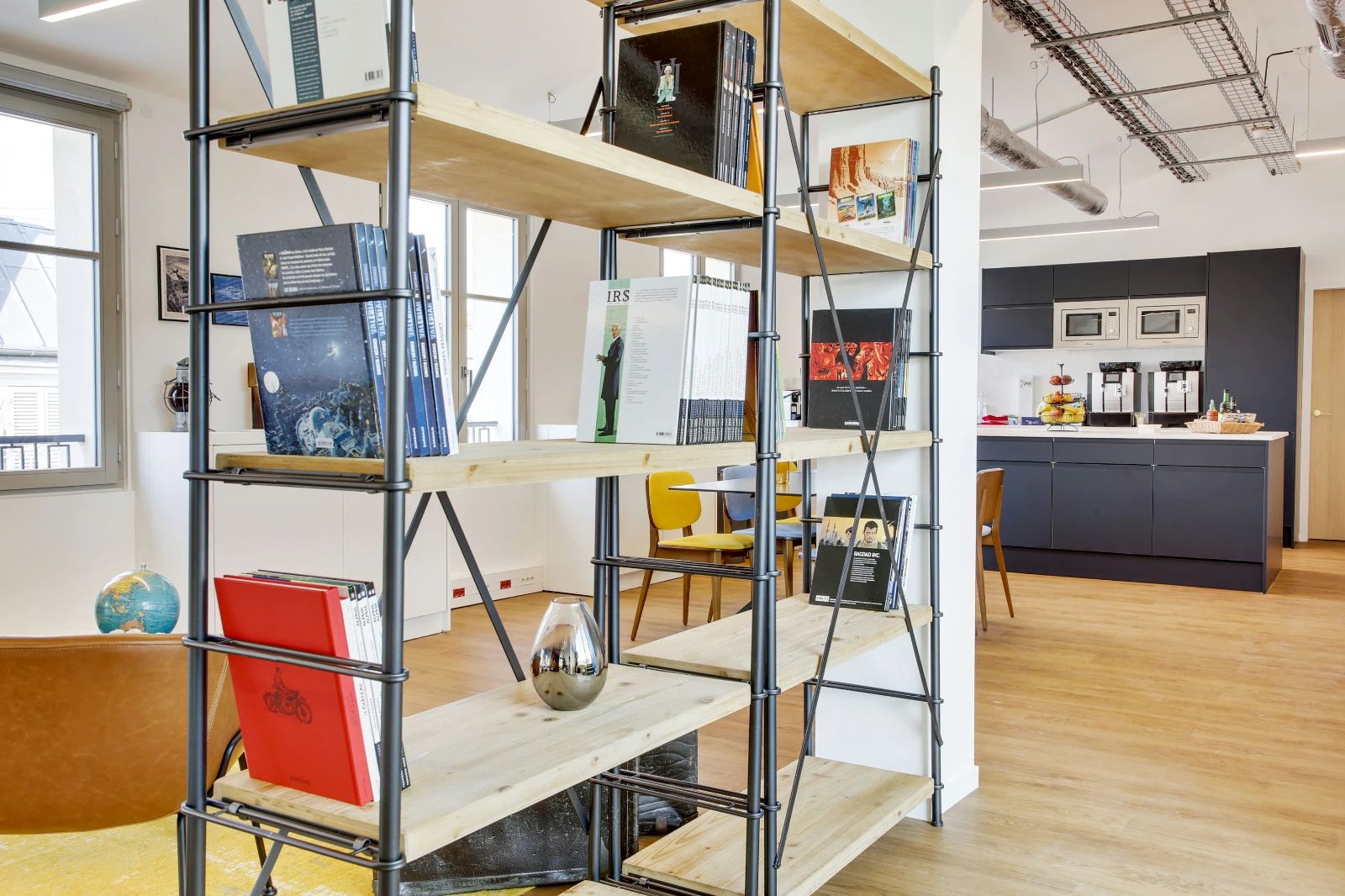 Bureau opéré · 75 à 82 postes · rue de Provence, Paris 9e · 517 m² — photo 8/11