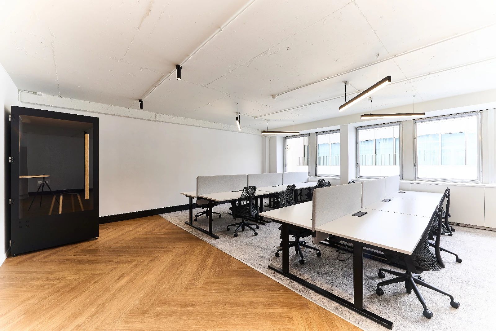 Coworking · 1 à 84 postes · rue de Surène, Paris 8e — photo 8/10