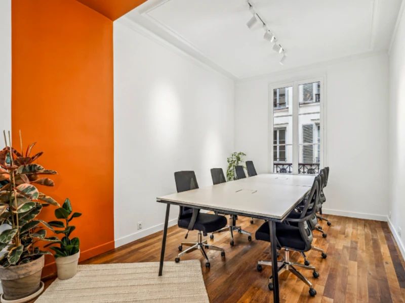Bureau opéré · 20 à 24 postes · rue des Petites-Écuries, Paris 10e · 135 m² — photo 6/10