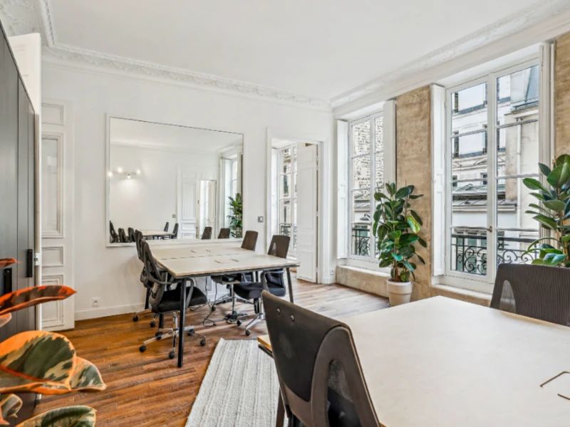 Bureau opéré · 20 à 24 postes · rue des Petites-Écuries, Paris 10e · 135 m² — photo 8/10