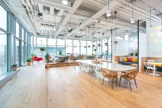 Coworking · 1 à 2500 postes · avenue de, Paris 13e — photo 6/7